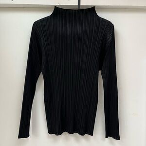 Pleats Please by Issey Miyake top size 3